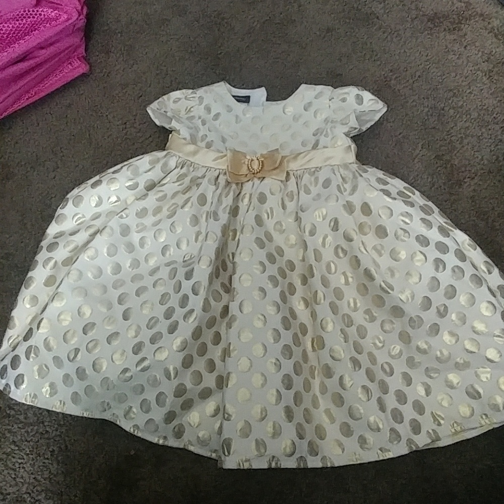 Pretty little girls gold dress